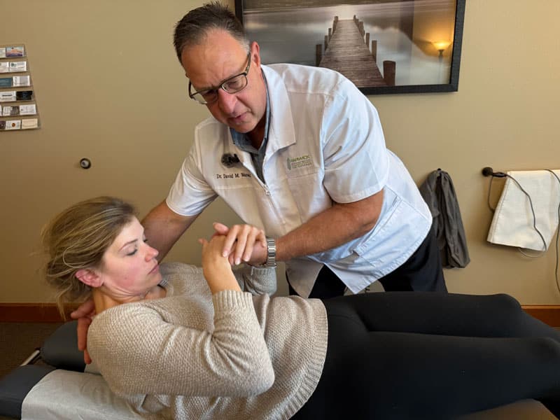 common causes of back pain in women